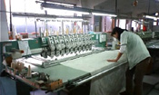 刺繍工場　作業風景